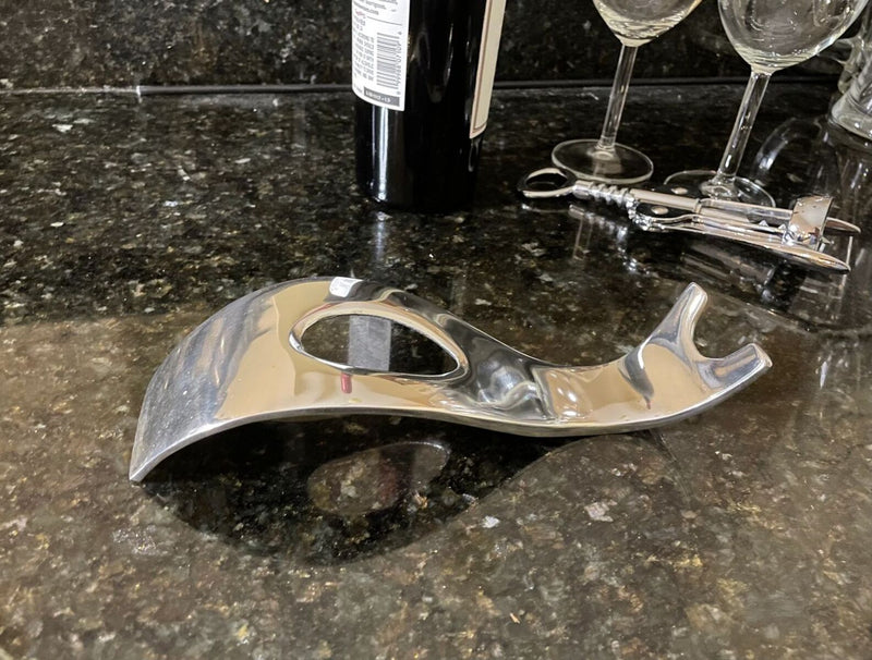 Sculptural Wavy Wine Bottle Holder